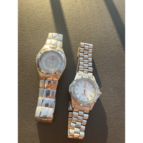 Used New Swiss Army Mens UNTESTED Stainless Steel Watch 2 PCs - Picture 5 of 13
